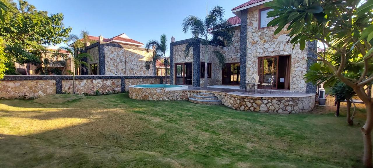 Vikrama Heritage Resort Pavagadh Hālol Buitenkant foto